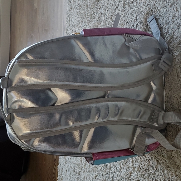 Backpack - Picture 3 of 5